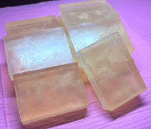 Load image into Gallery viewer, Honey & Tea Tree Soap đŻ